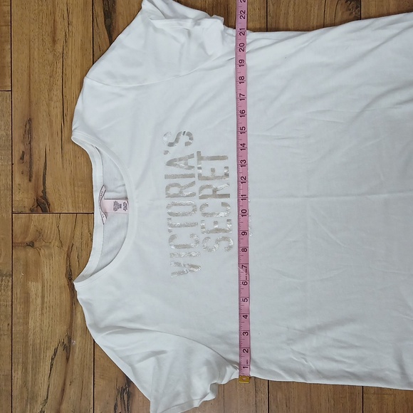 Victoria's Secret White Sleep Shirt. Size M/L - Picture 13 of 17
